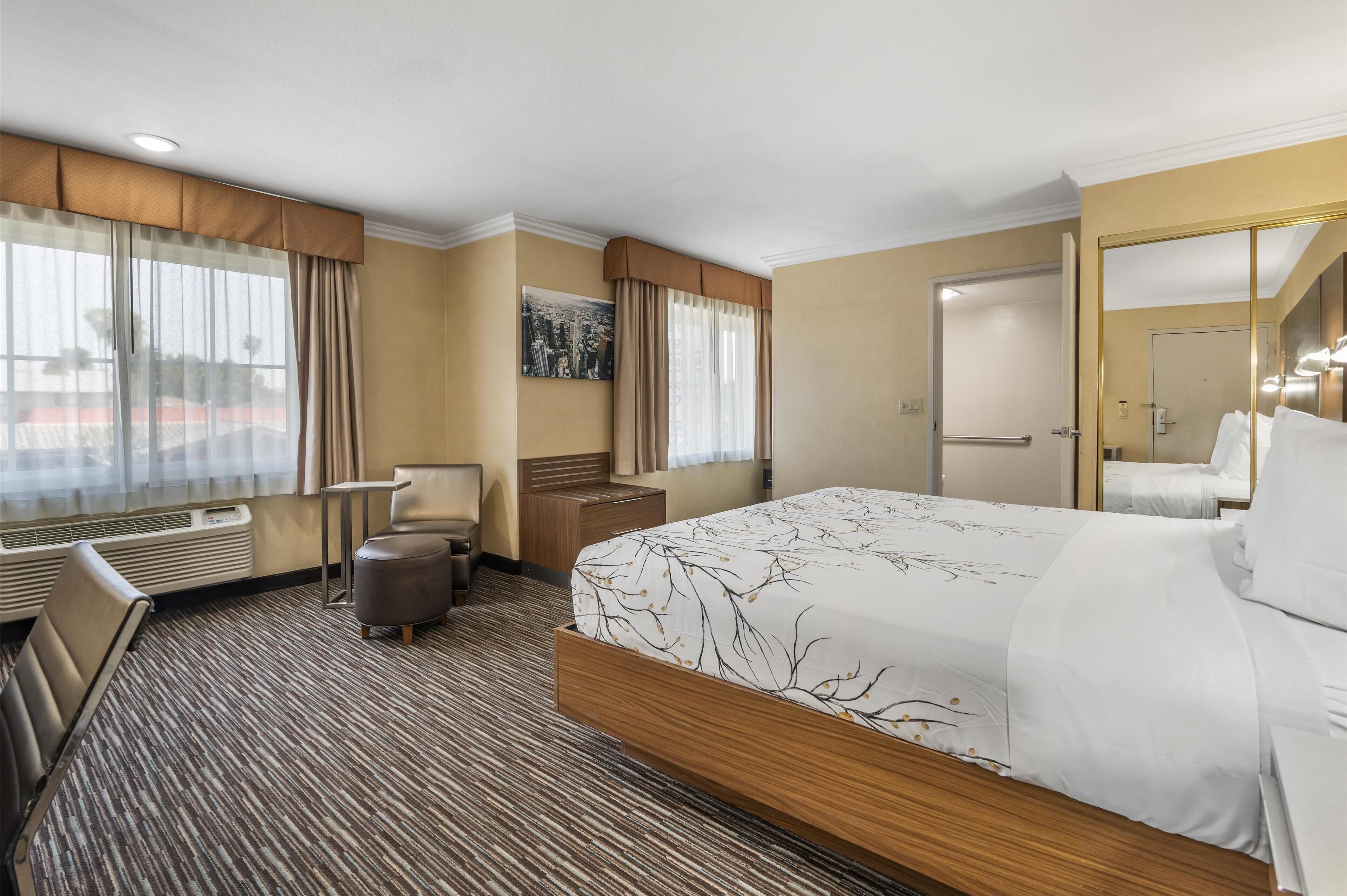 Photo - Best Western Airpark Hotel - LAX Airport LA Stadium