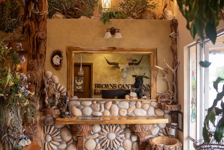 Lobby. Browns Canyon Inn