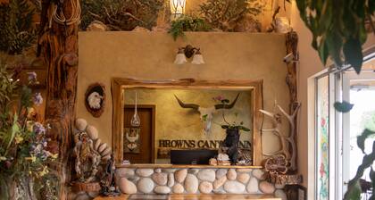 Browns Canyon Inn