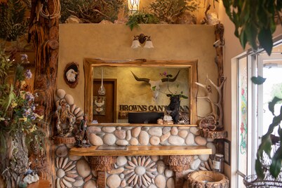 Browns Canyon Inn