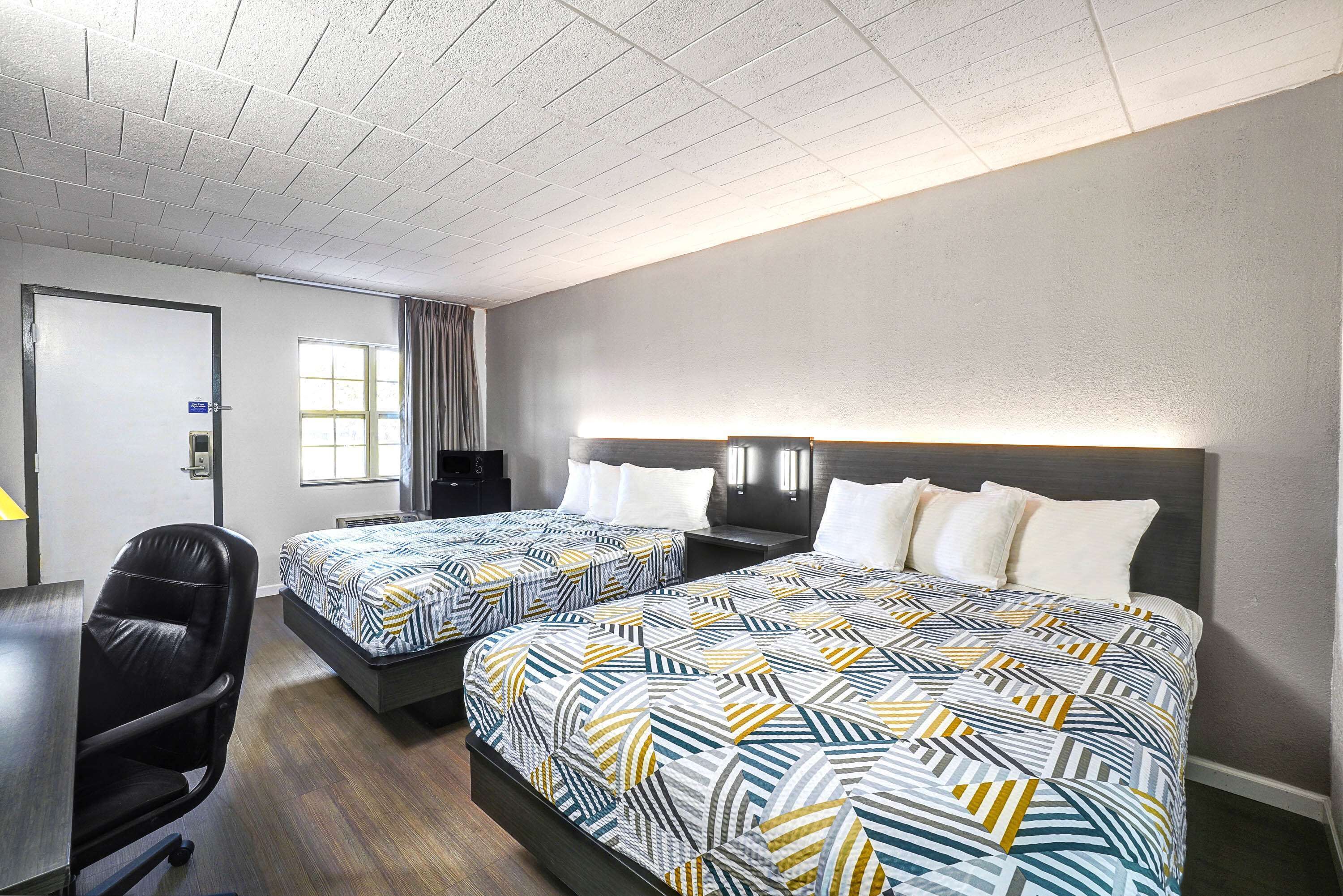 Escrivaninha, espaço de trabalho para notebook