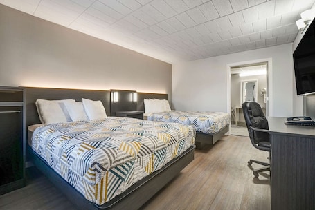 标准房, 2 张双人床, 无障碍, 无烟房 | 办公桌、笔记本电脑工作区、熨斗/熨板、免费 WiFi