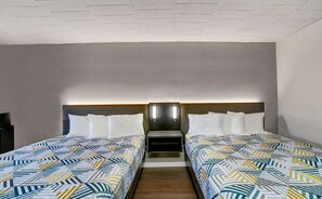 办公桌、笔记本电脑工作区、熨斗/熨板、免费 WiFi