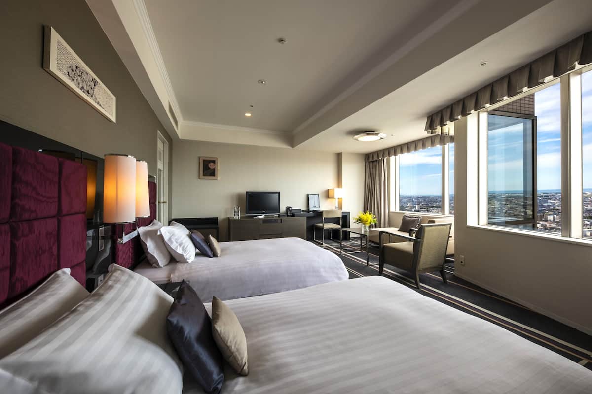 Stylish Deluxe Twin Room, Non-Smoking, 44sqm | In-room safe, desk, free WiFi, bed sheets