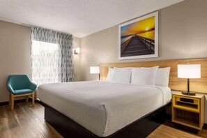 ستائر تعتيم ومكواة/لوح كي وواي فاي مجانًا وملاءات أسرّة