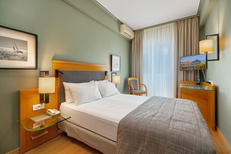 Plaka Hotel - Image 32