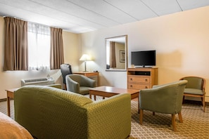 Desk, iron/ironing board, rollaway beds, free WiFi
