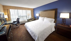 Pillow-top beds, desk, soundproofing, iron/ironing board - Holiday Inn Washington DC-Greenbelt MD by IHG (Greenbelt)