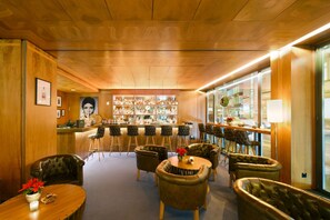 Bar (on property) - Glärnischhof by Trinity (Zürich)