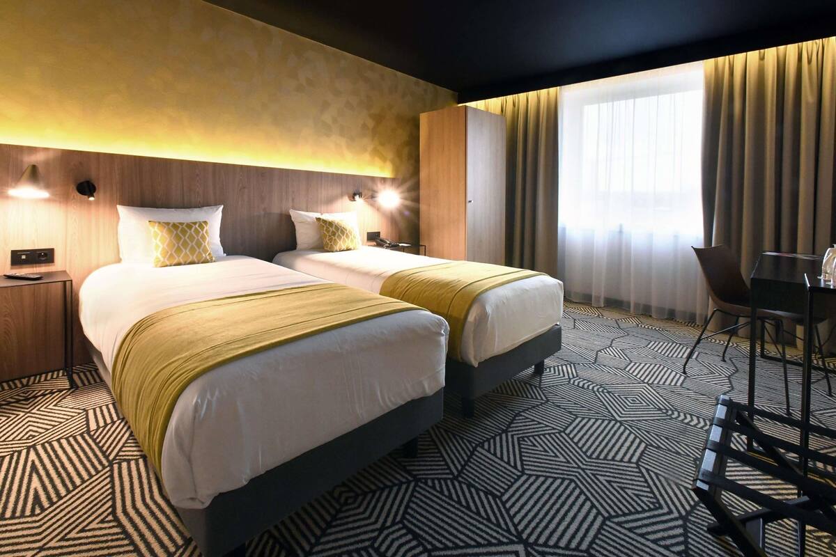 Classic Twin Room, 2 Single Beds | Premium bedding, desk, blackout curtains, soundproofing