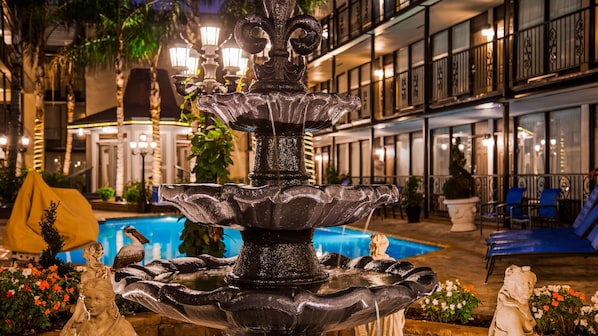 Exterior - Best Western Plus Westbank (Harvey)