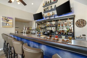 Bar (en la propiedad)