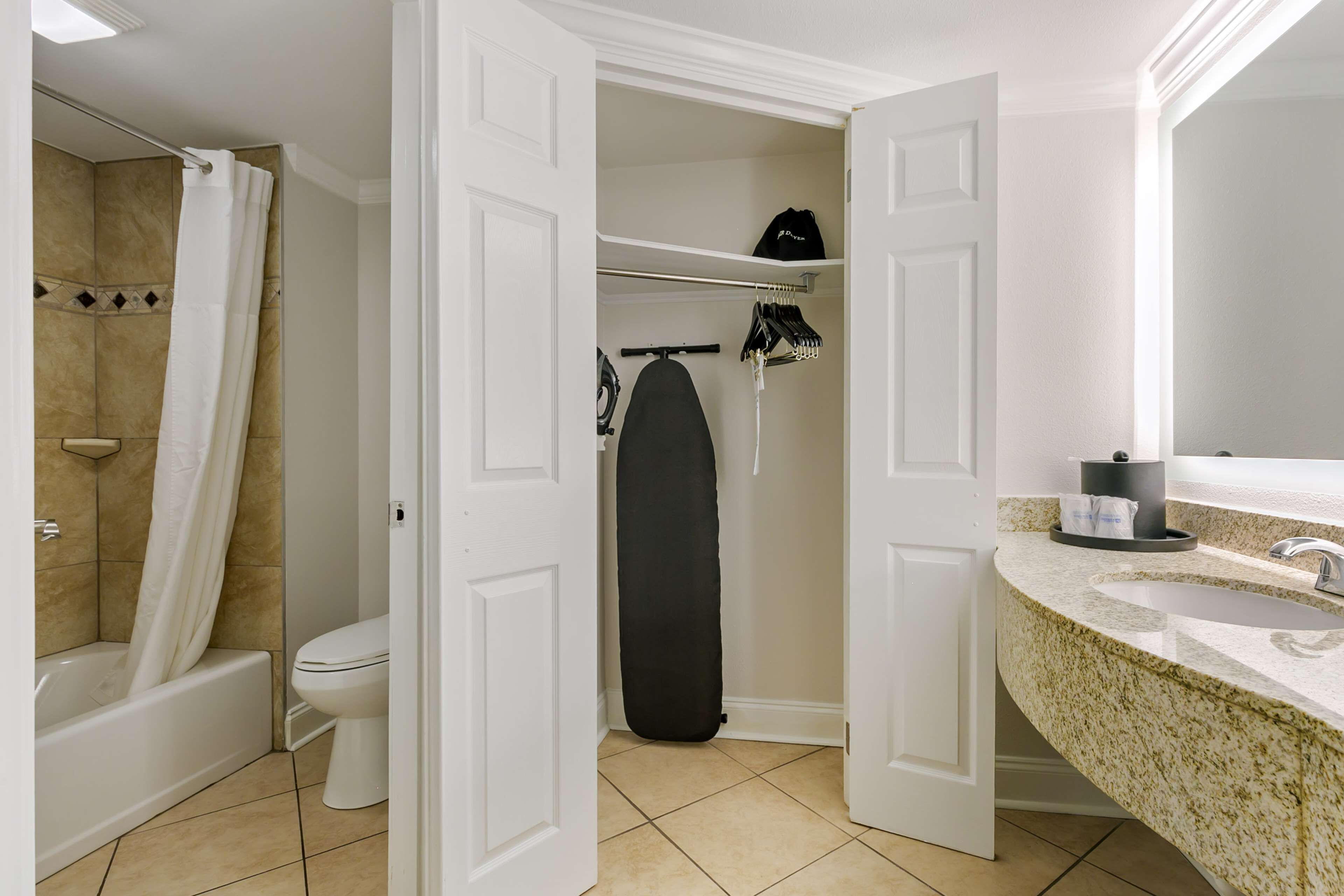 Foto - Best Western Plus Westbank