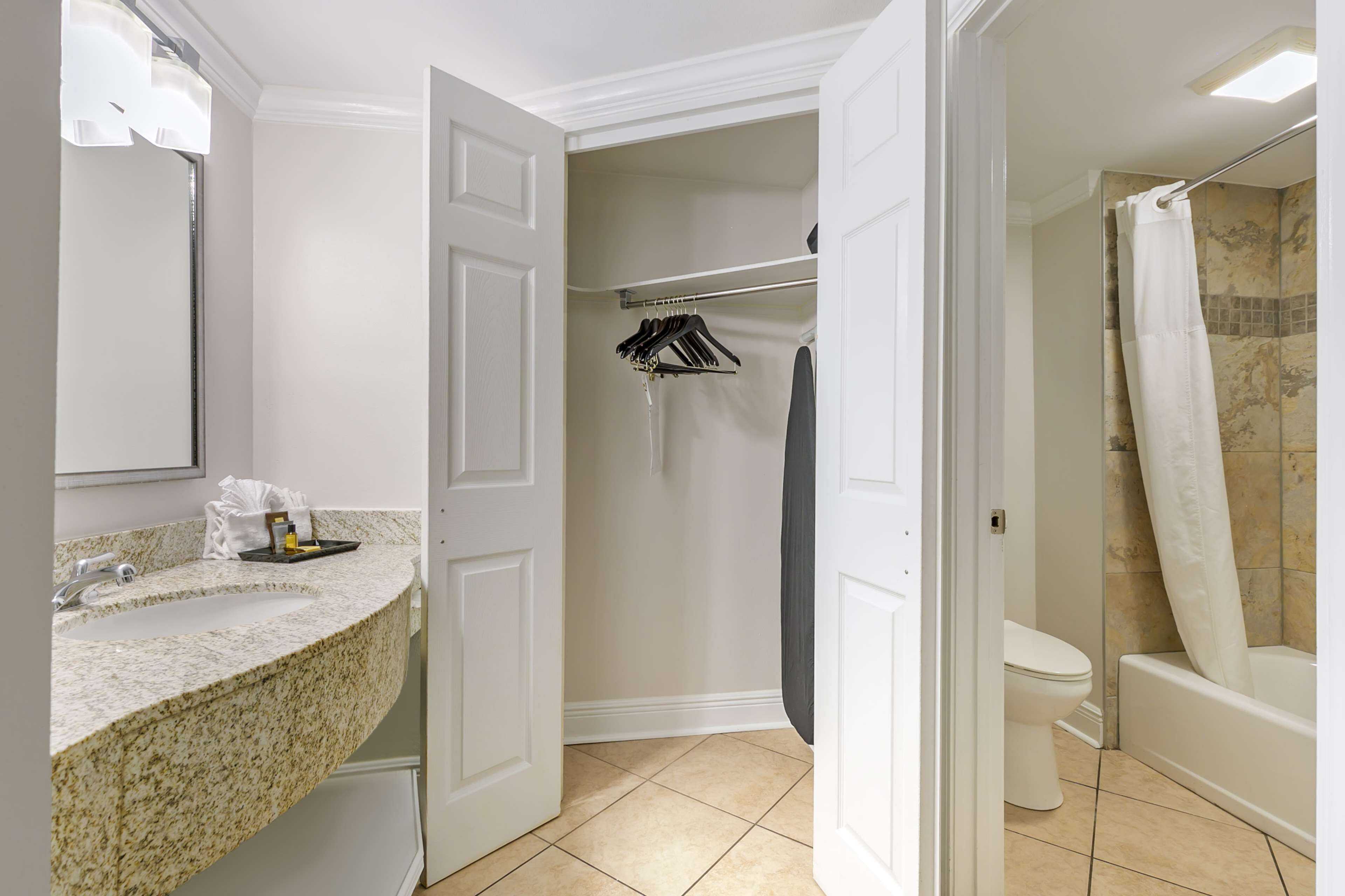 combined shower/bathtub, free toiletries, hair dryer, towels