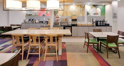 Fairfield Inn & Suites by Marriott Austin-University Area