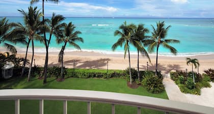 Moana Surfrider, A Westin Resort & Spa, Waikiki Beach