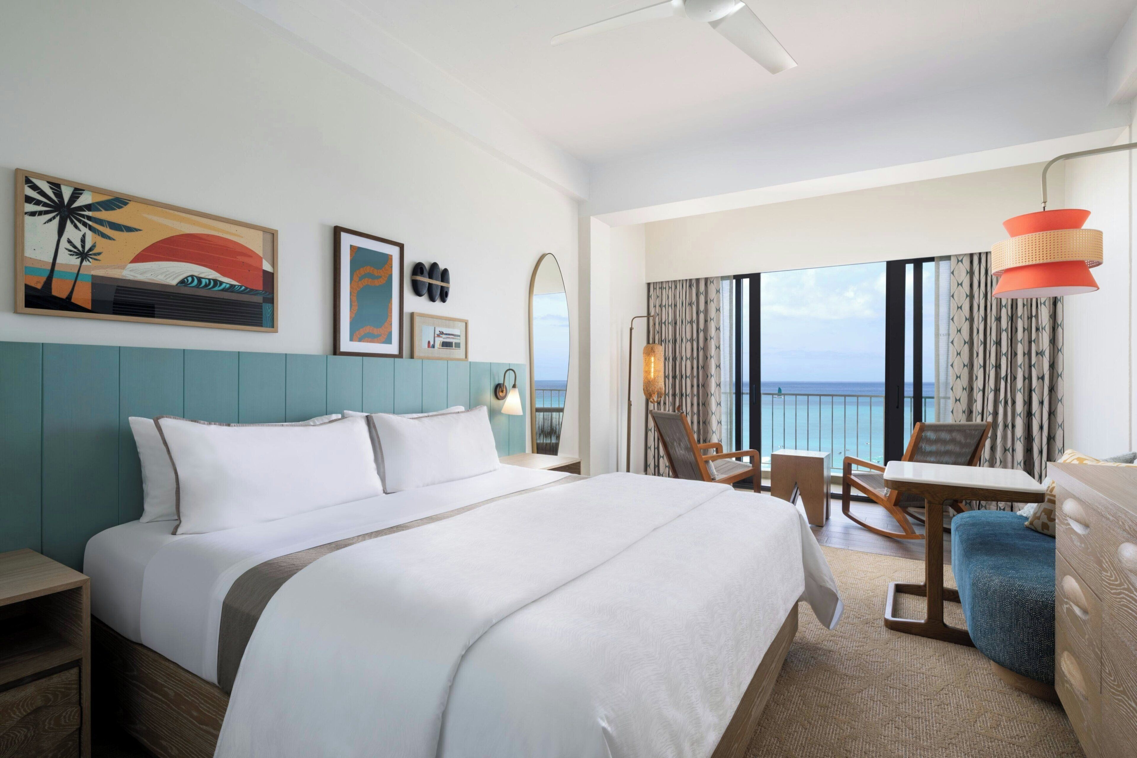 Surfrider Oceanfront, 1 King Bed, Newly Renovated | Premium bedding, pillowtop beds, in-room safe, desk