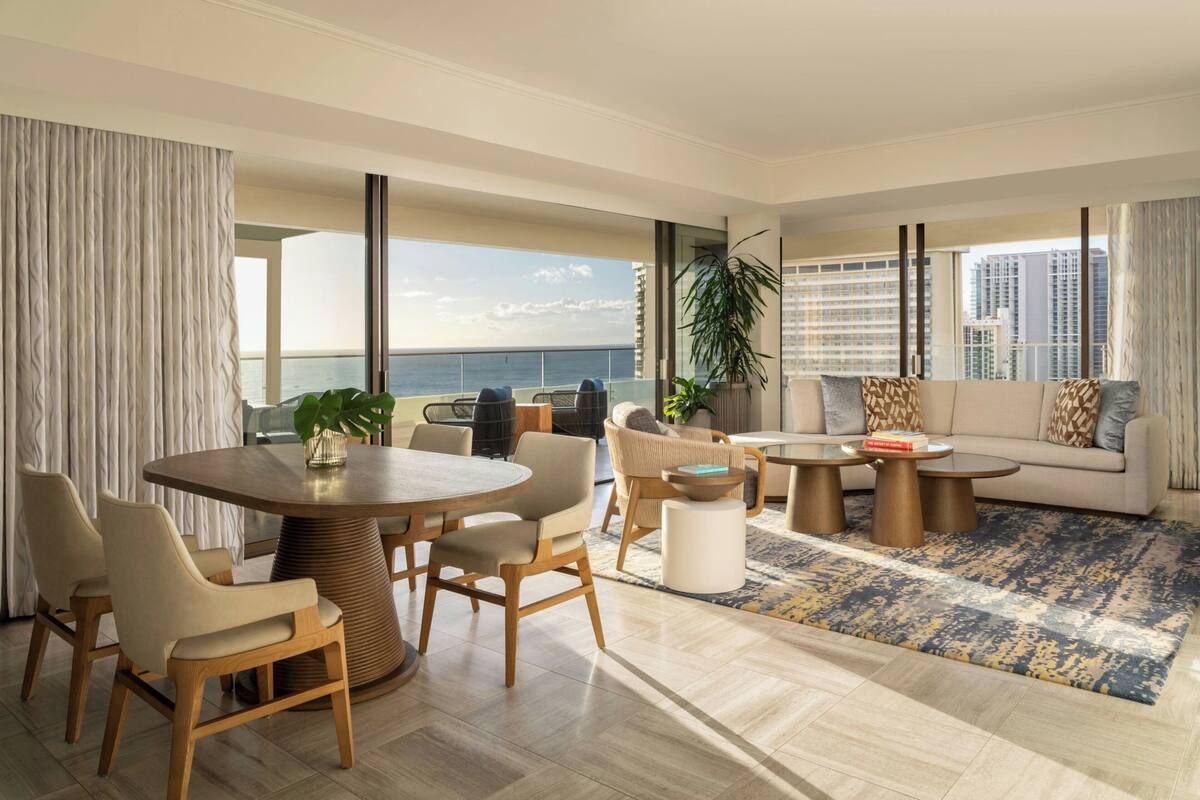 Presidential Suite, 1 Bedroom, Non Smoking, Tower (SW-M) | Living room | 55-inch flat-screen TV with cable channels, TV