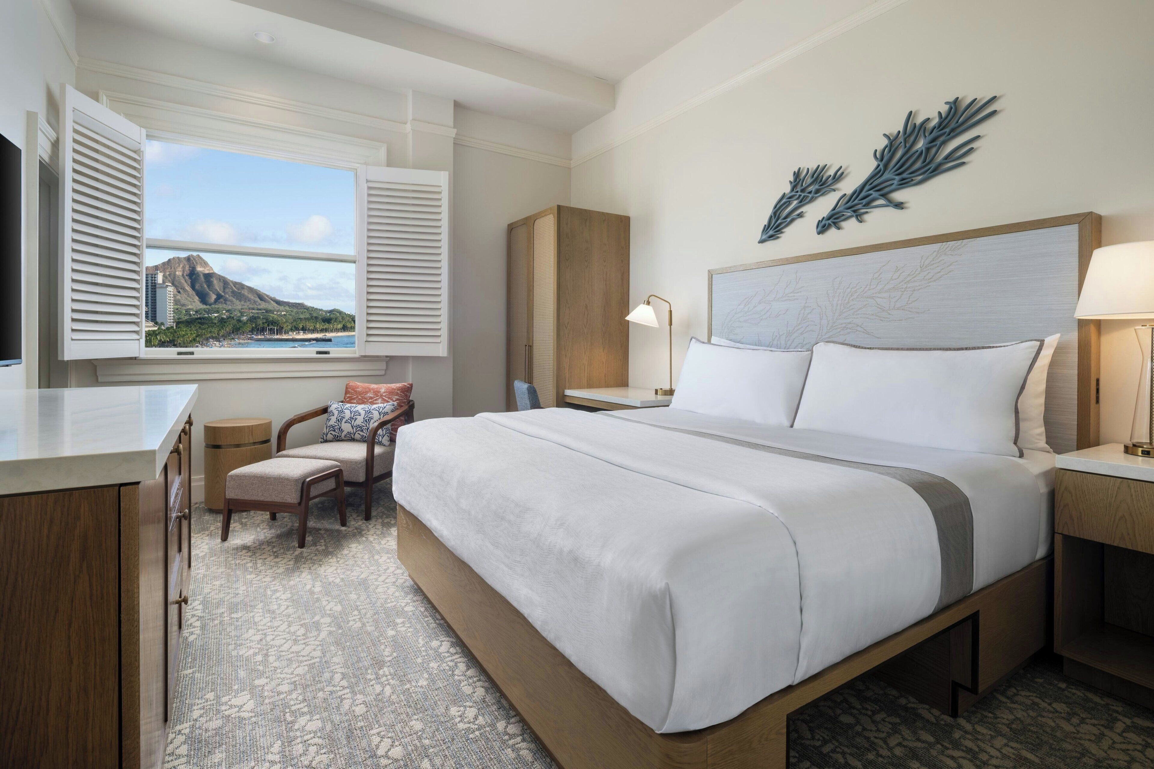 客房, 海洋景观 (Banyan, Newly Renovated) | 高档床上用品、加厚床垫、客房内保险箱、办公桌