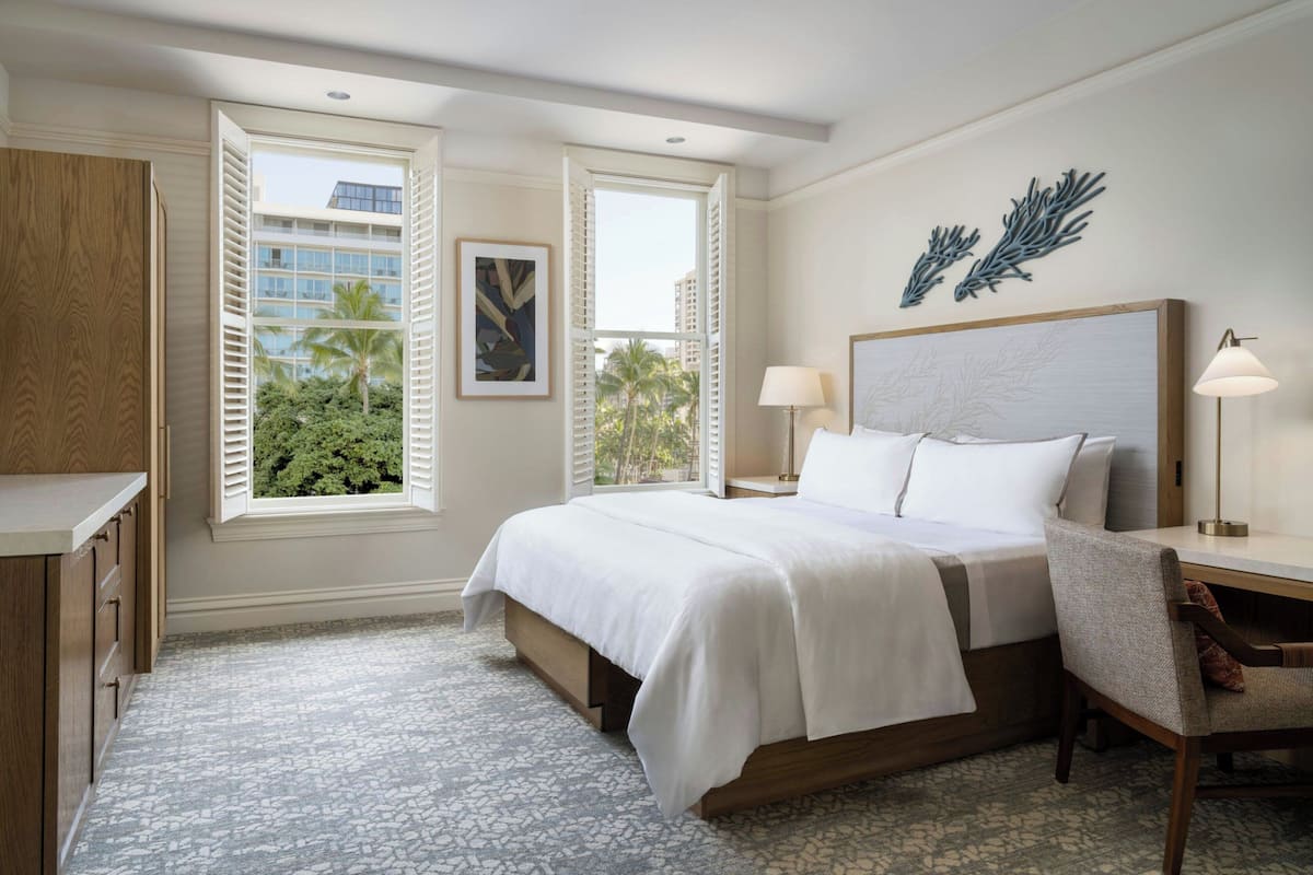 Banyan Deluxe City View King, Newly Renovated | Premium bedding, pillowtop beds, in-room safe, desk