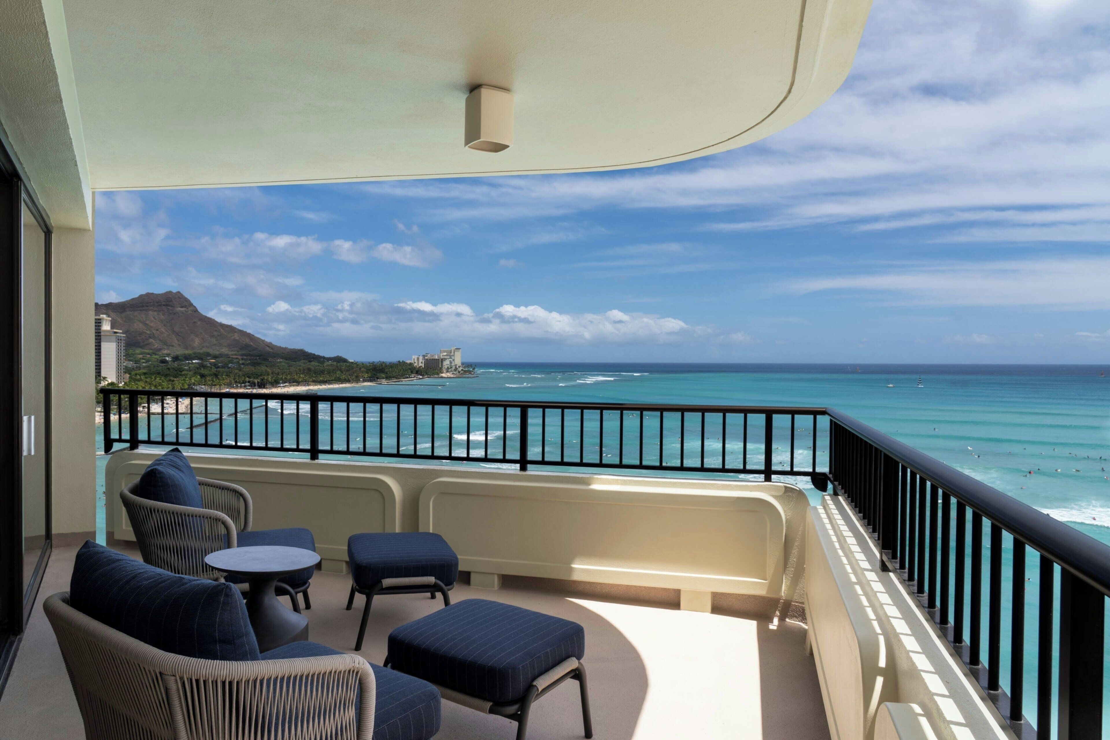 スイート 1 ベッドルーム バルコニー オーシャンフロント (Tower) | 高級寝具、ピロートップベッド、セーフティボックス (室内)、デスク