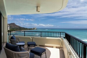 Suite, 1 chambre, balcon, au bord de l’océan (Tower) | Literie de qualité, lit avec matelas à plateau-coussin, coffre-fort