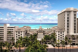 Exterior - Moana Surfrider, A Westin Resort & Spa, Waikiki Beach (Honolulu)