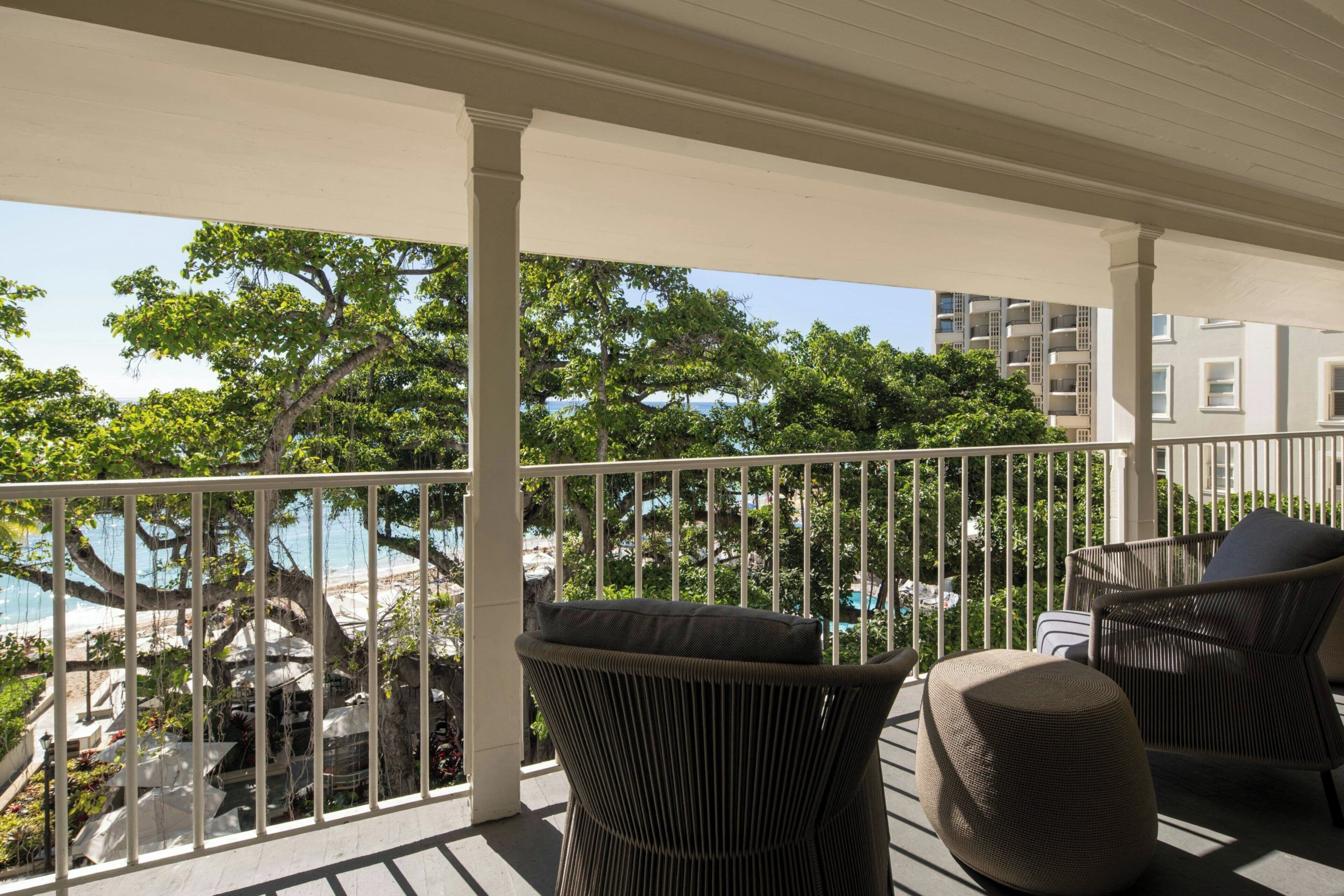 Banyan Deluxe, Larger Room, 2 Queen, City View, Newly Renovated | Lounge