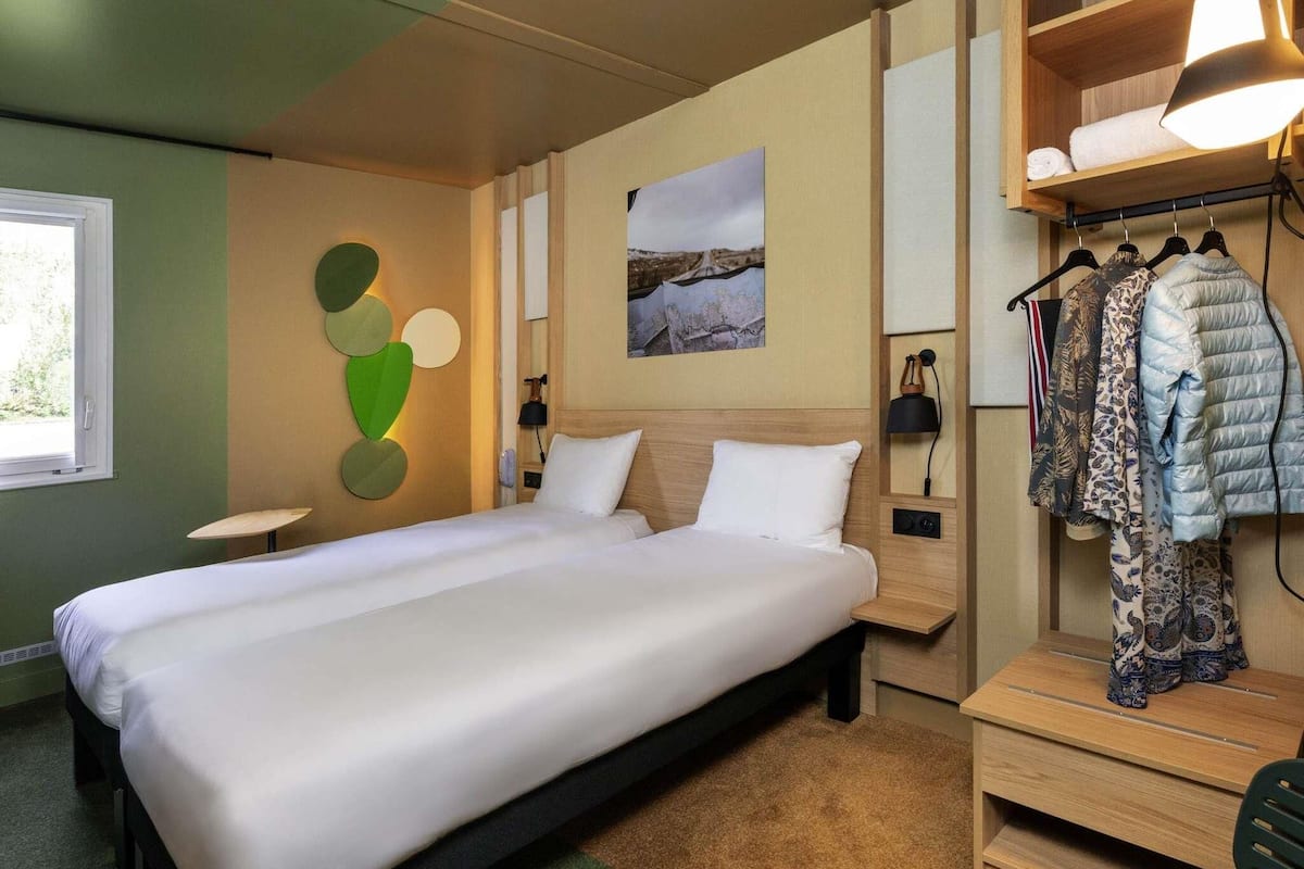 Classic Room, 2 Single Beds | Premium bedding, laptop workspace, soundproofing, iron/ironing board