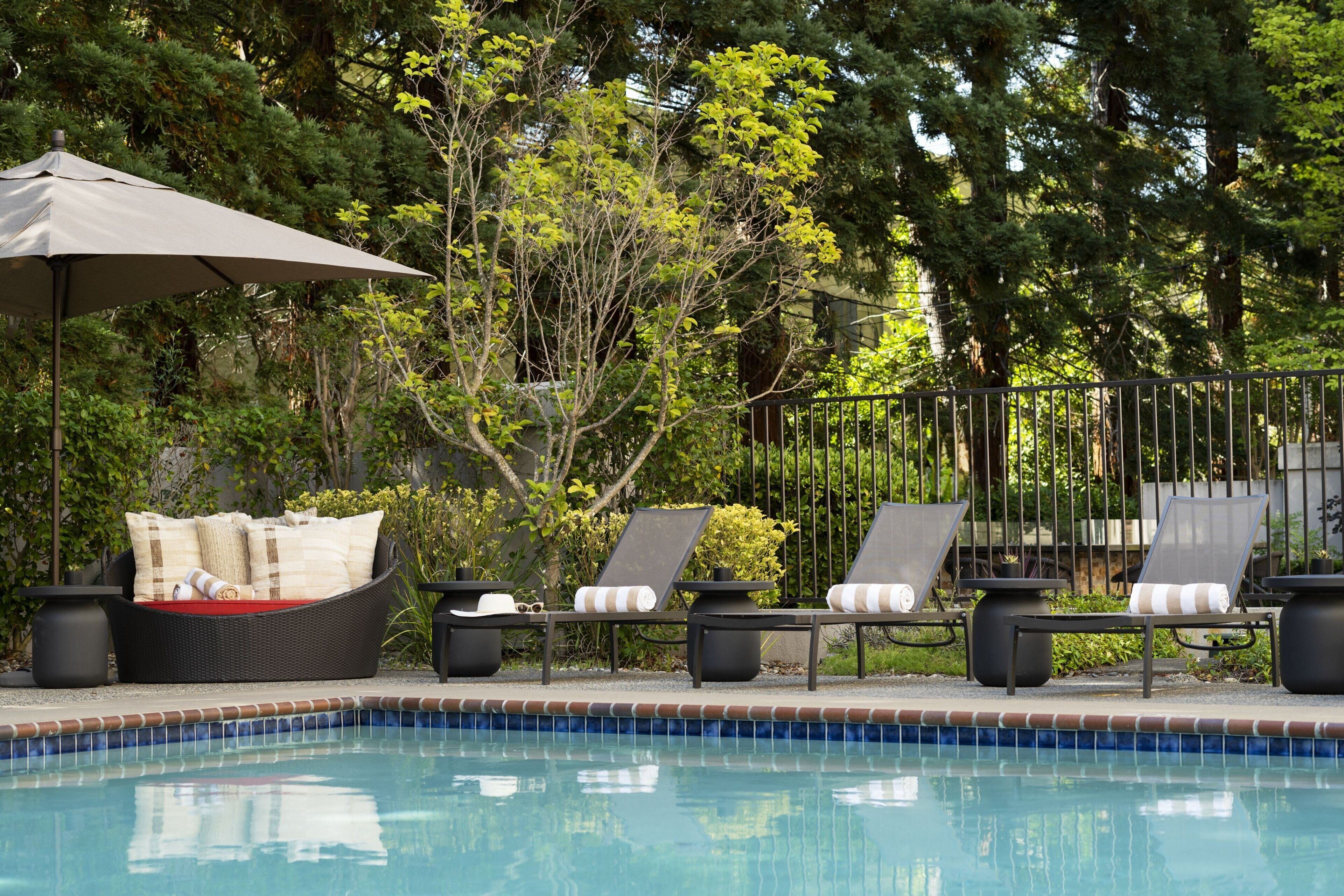 outdoor pool, open 6:00 am to 10:00 pm, pool cabanas (surcharge)