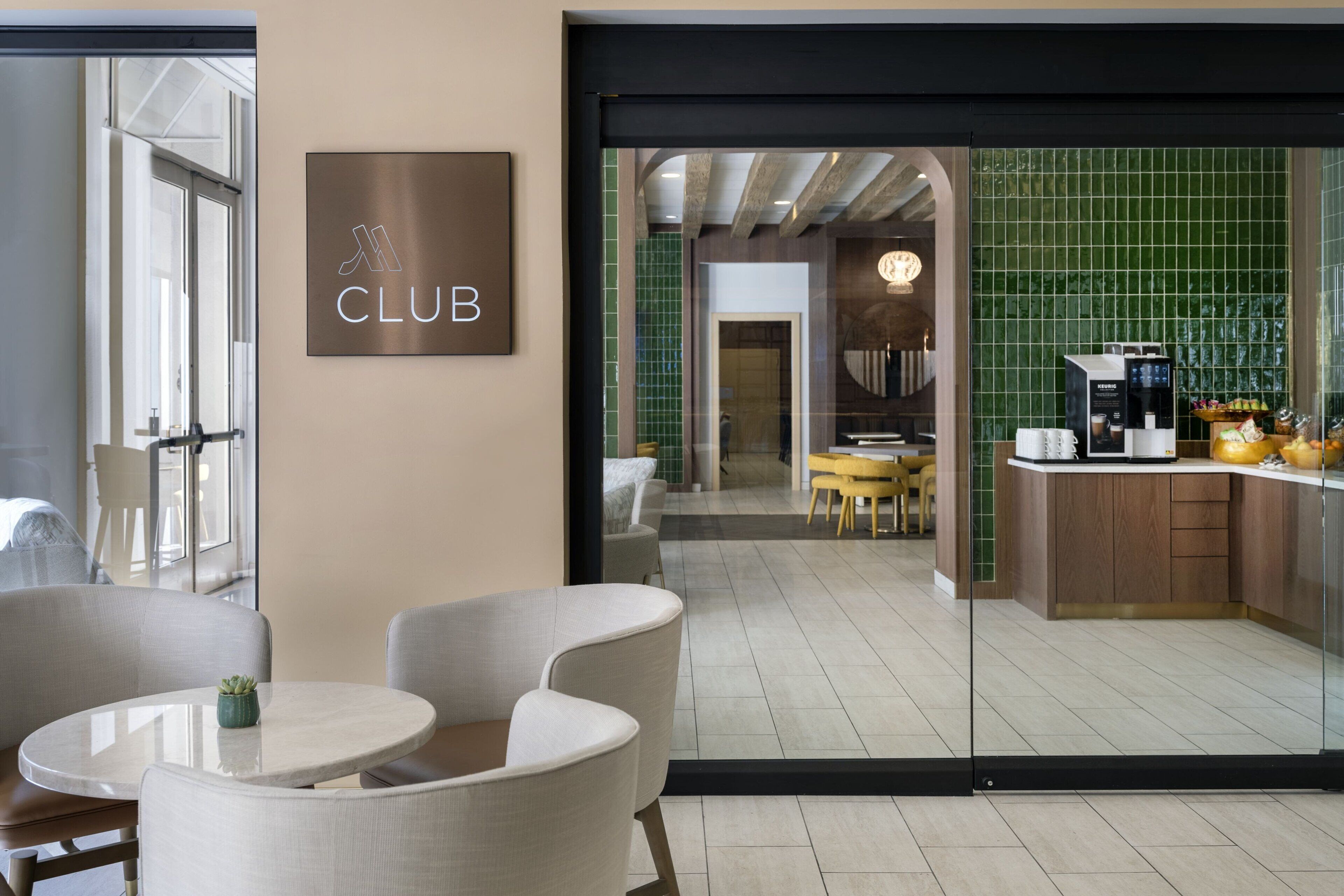 Bar lounge