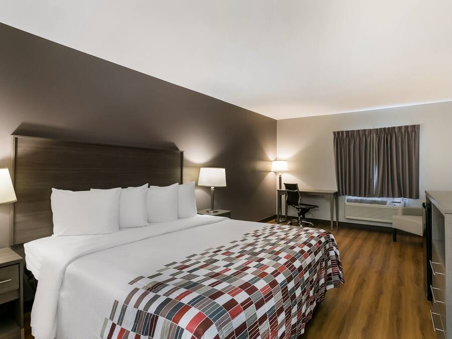 Superior-rum - 1 kingsize-säng - icke-rökare | Mörkläggningsgardiner, gratis wi-fi och sängkläder