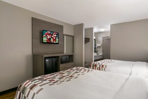 Cortinas blackout, wifi gratis y ropa de cama 