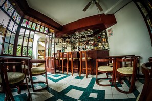 Bar (en la propiedad)