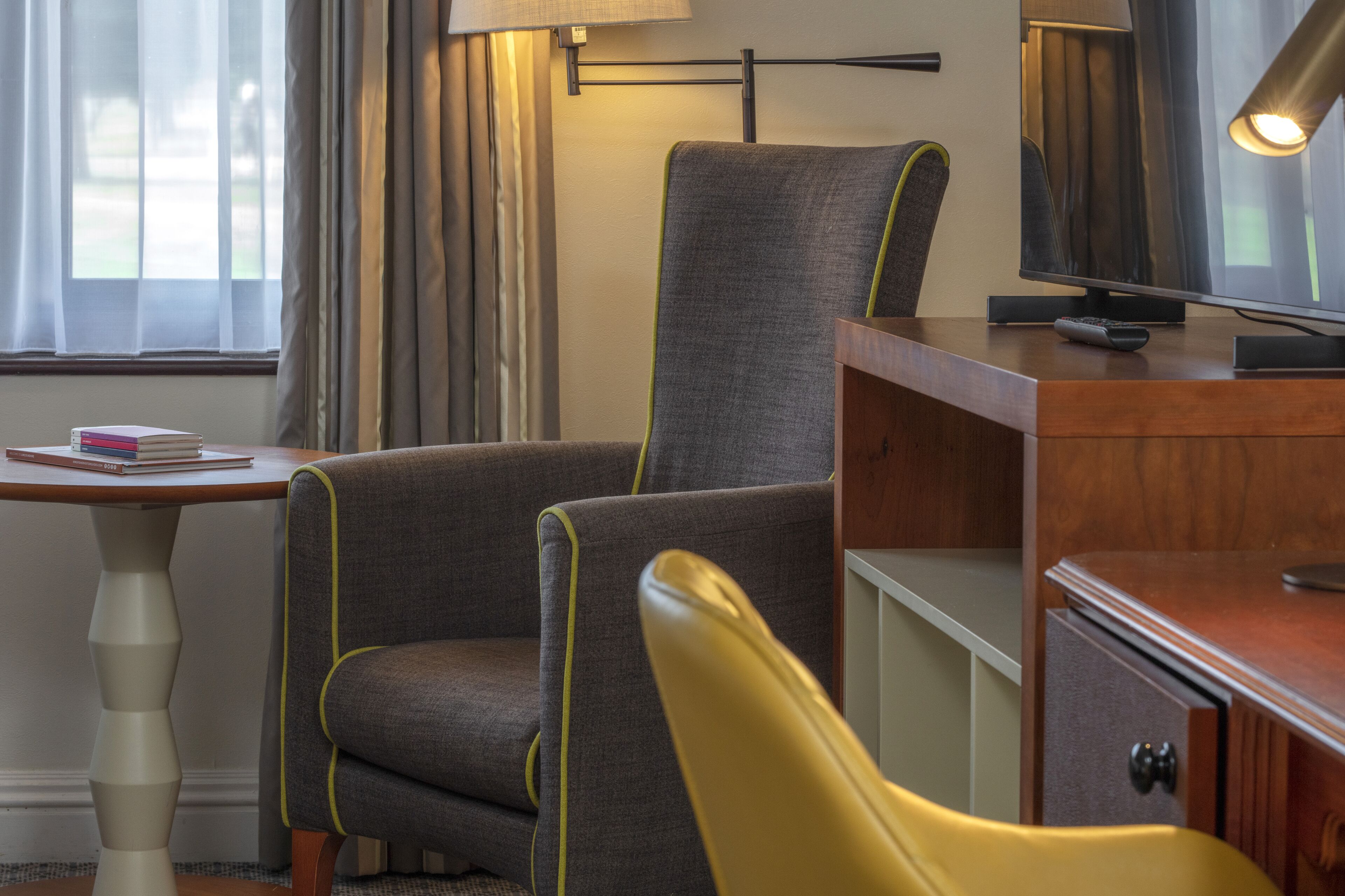 deluxe family room | 1 bedroom, hypo-allergenic bedding, in-room safe, desk