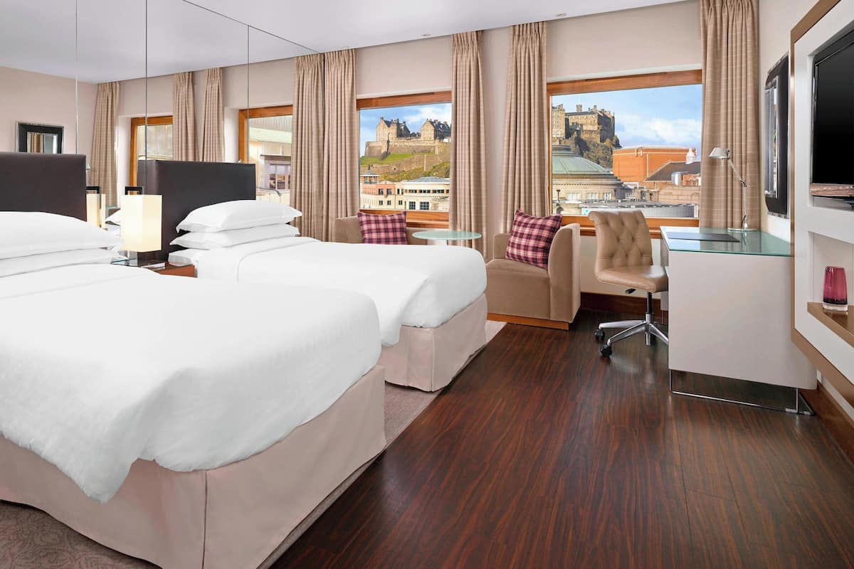 Habitación Club, 2 camas individuales (View) | Ropa de cama de alta calidad y minibar