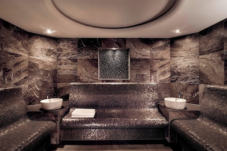 桑拿、热水浴缸、湿蒸房、土耳其浴、身体护理、热石按摩