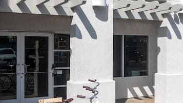 A storefront with a sign reading "The Wayfarer."