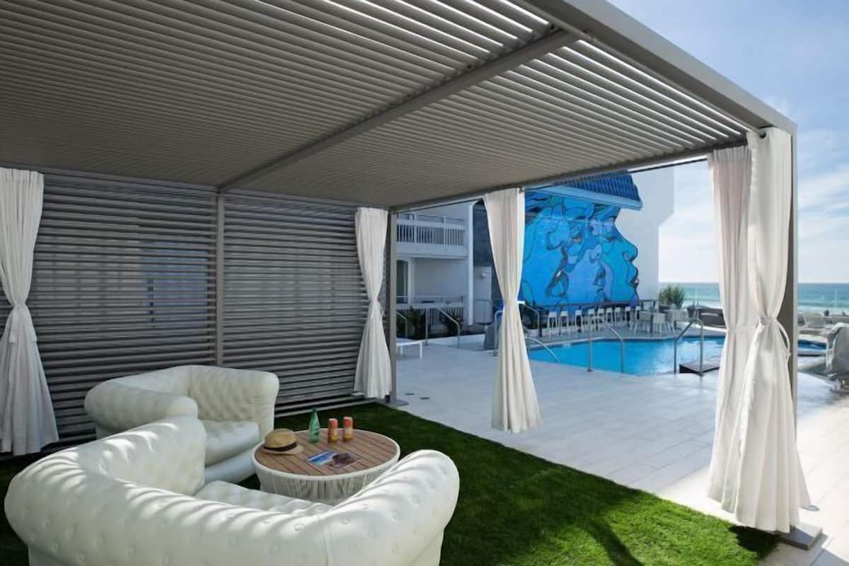 Pool | Outdoor pool, a heated pool