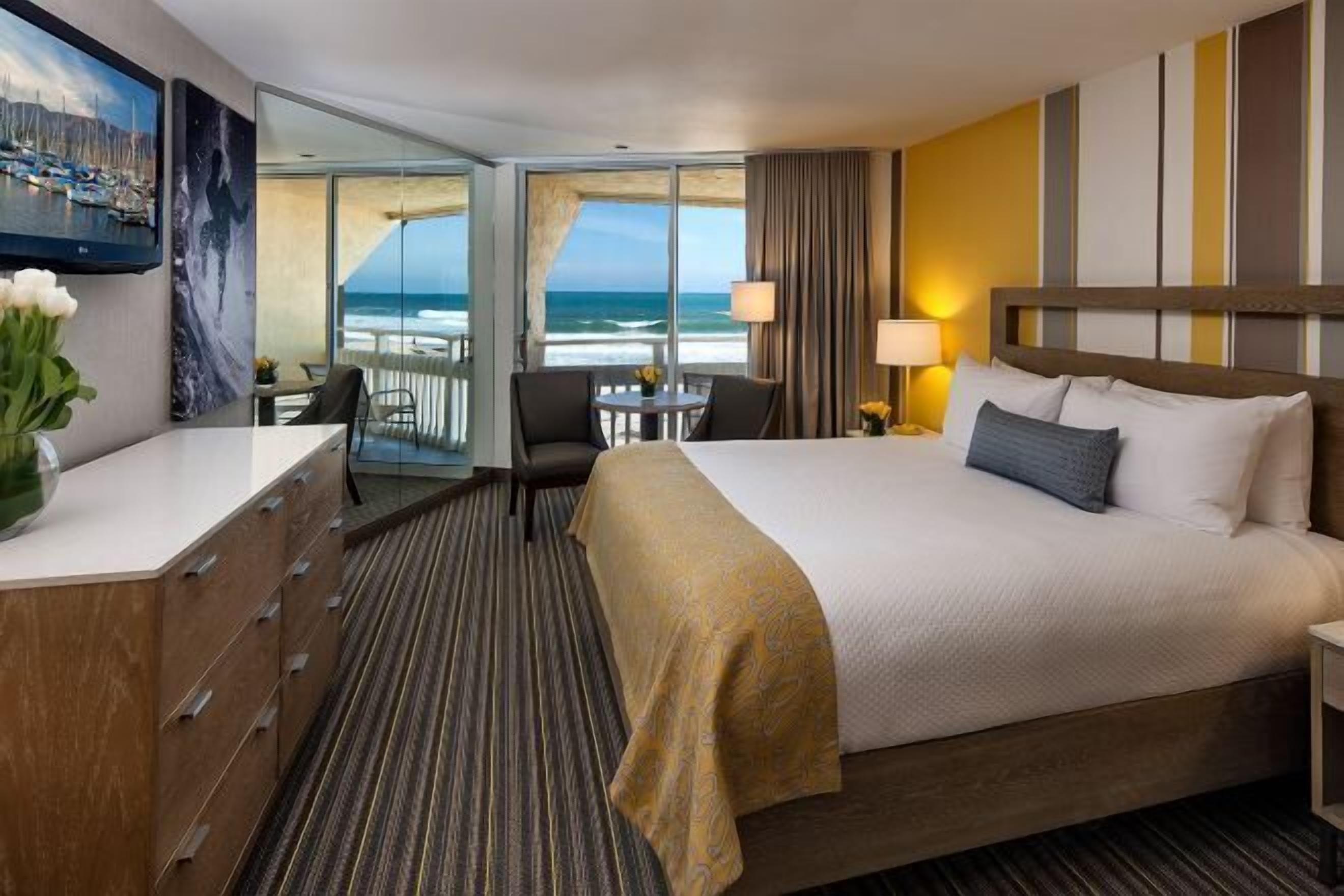 In-room safe, blackout drapes, iron/ironing board, free WiFi