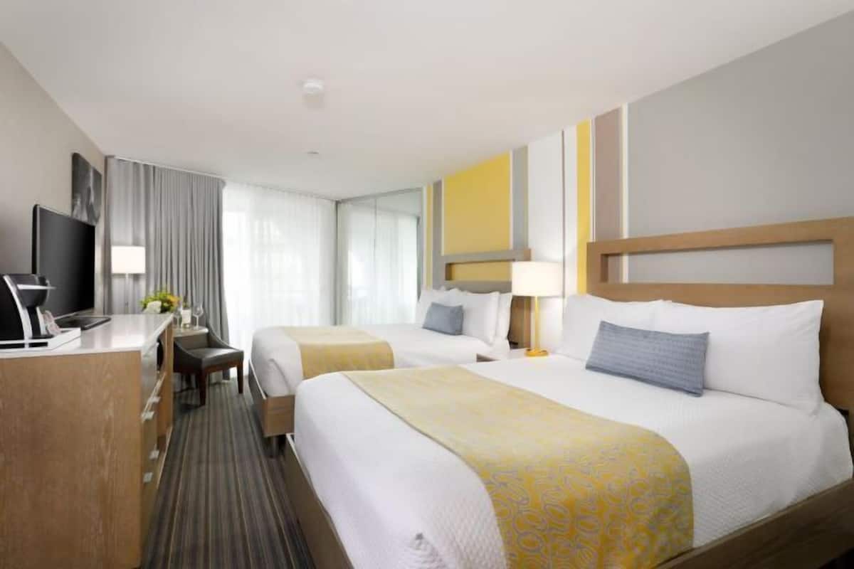 In-room safe, blackout curtains, iron/ironing board, free WiFi