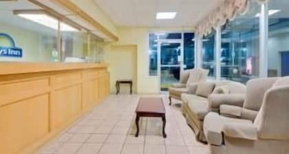 Days Inn by Wyndham Waynesboro