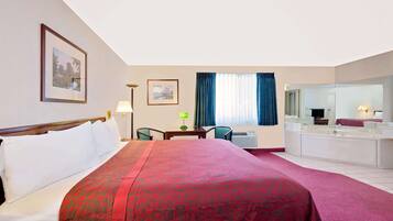 Suite, 1 cama King size, para no fumadores | Tabla de planchar con plancha, cunas, camas extra y wifi gratis