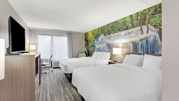 Rom, 2 queensize-senger, ikke-røyk | Skrivebord, skrivebord for bærbar PC, blendingsgardiner og lydisolert