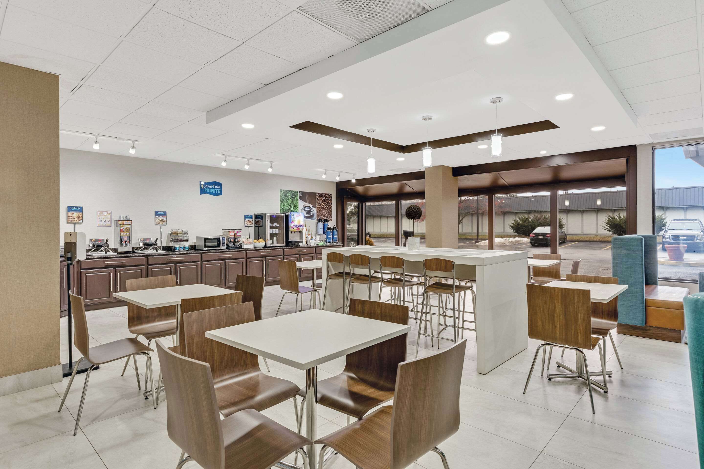 فطور أوروبي مجانًا يوميًا