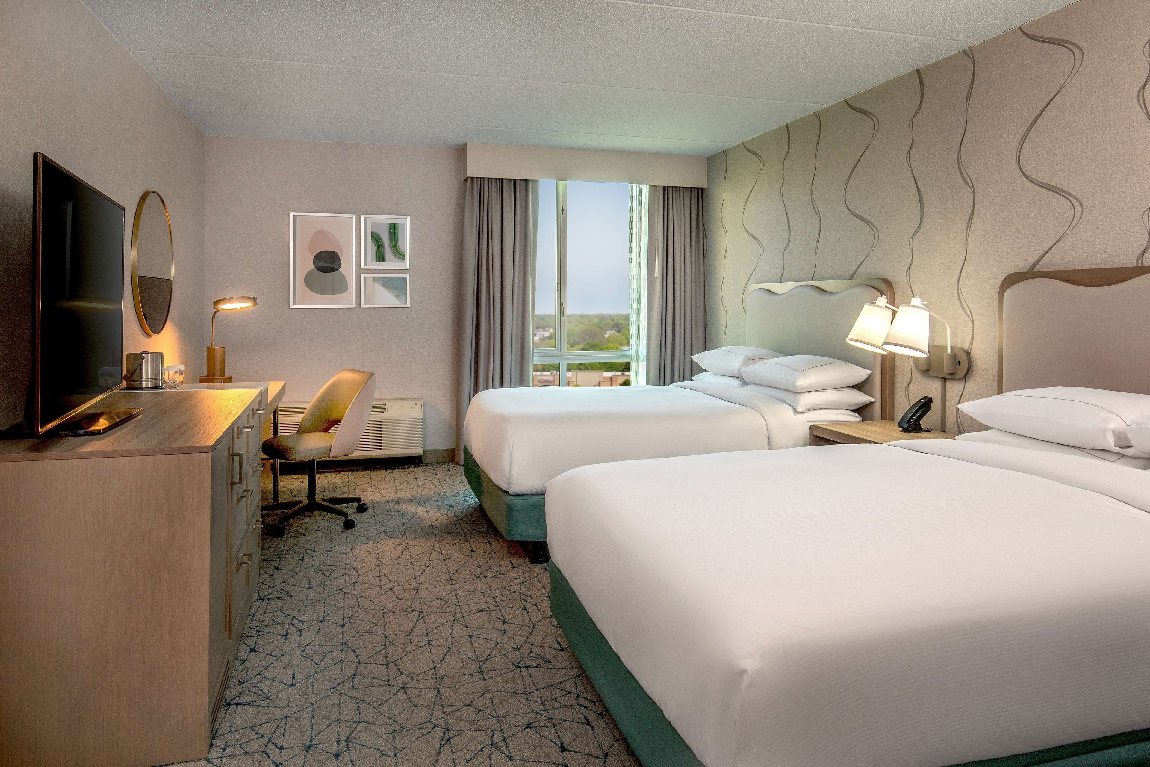 Photo - DoubleTree by Hilton Hotel and Conference Center Chicago North Shore