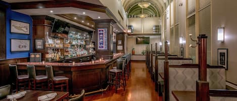 Bar (en la propiedad)