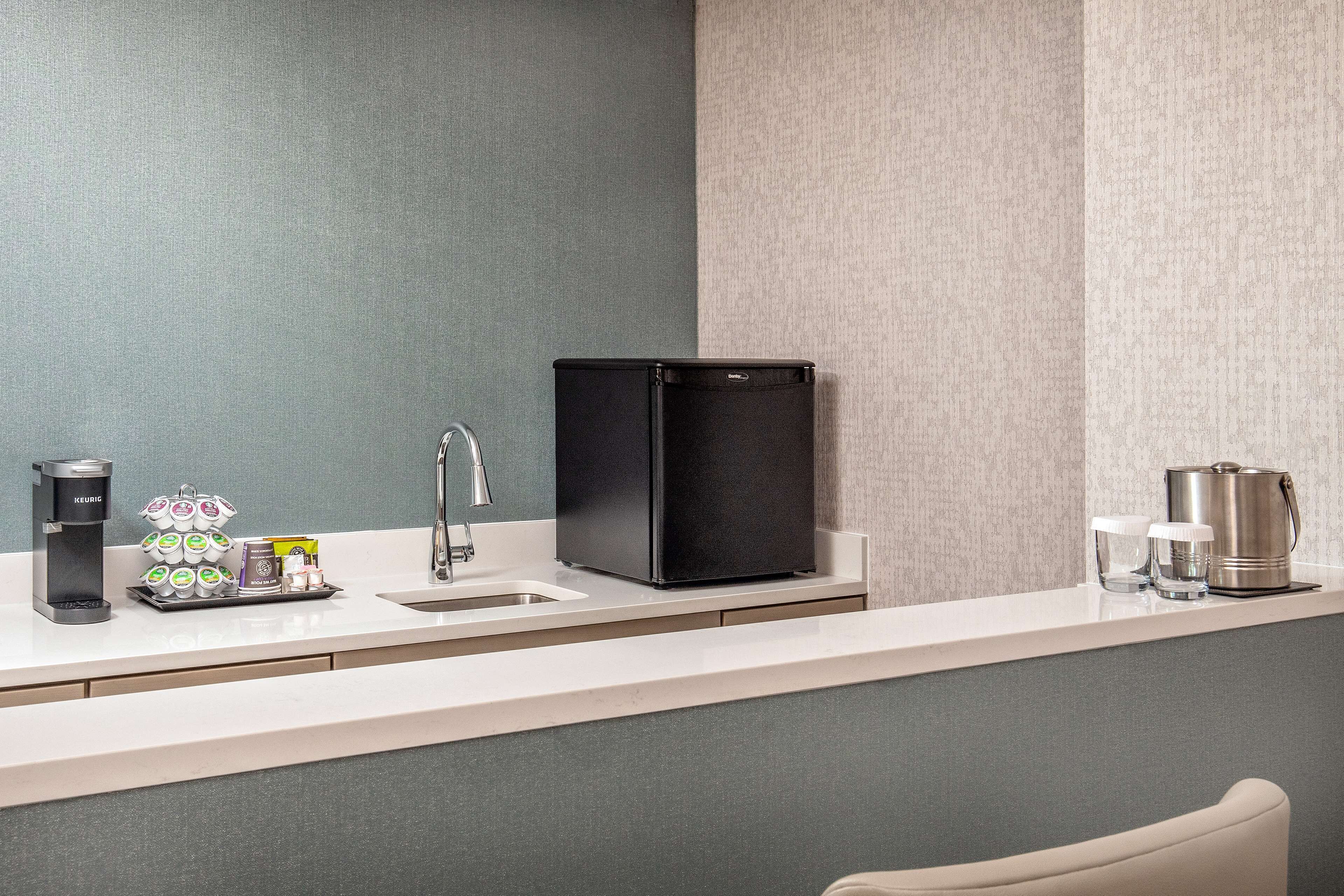 Photo - DoubleTree by Hilton Hotel and Conference Center Chicago North Shore