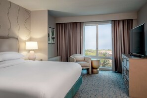 Junior Suite, 1 King Bed | 1 bedroom, premium bedding, pillowtop beds, in-room safe