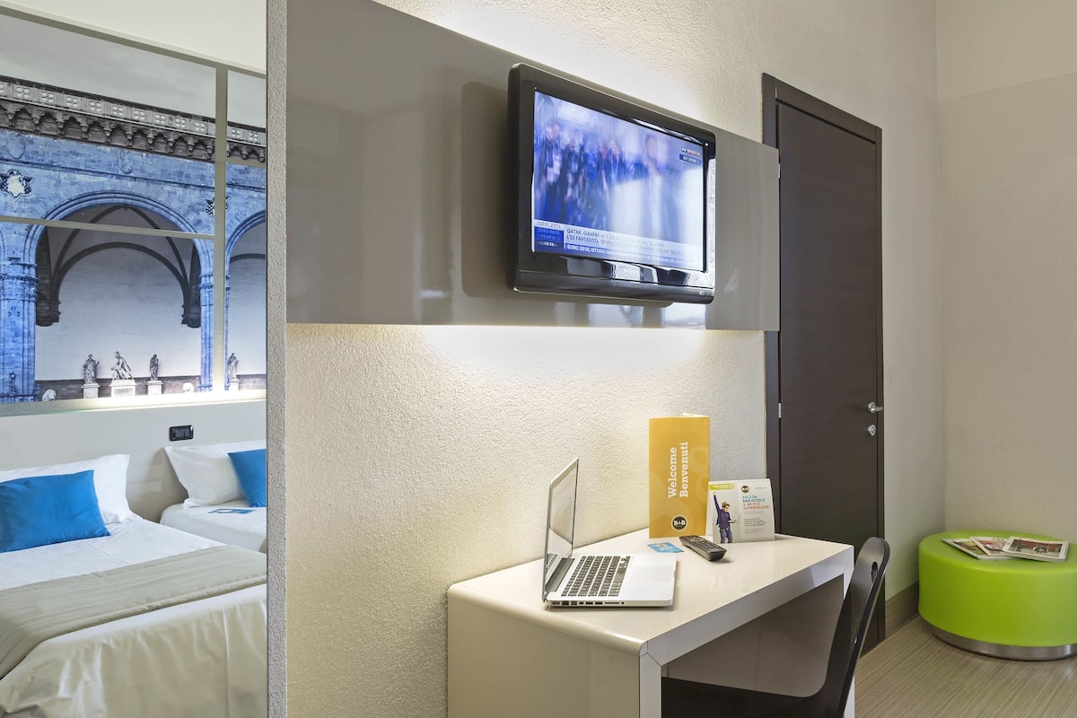 In-room safe, desk, soundproofing, free cots/infant beds